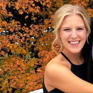 Meet your Posher, Carly